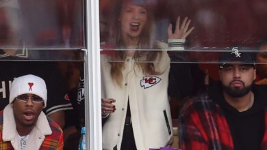 Photo of Get Your Hands on Taylor Swift’s Chiefs Varsity Jacket – Purchase Now!