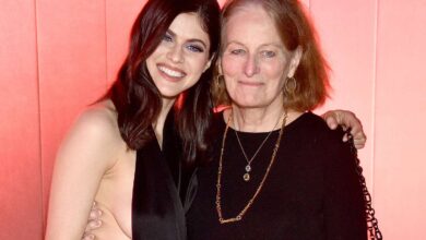 Photo of Alexandra Daddario Opens Up About Mom’s Reaction to ‘Too Much Side Boob’ in SEO-Optimized Interview