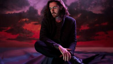 Photo of Hozier Reveals Details of New EP ‘Eat Your Young’ in Exclusive Interview
